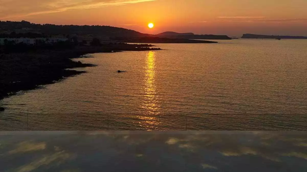 Sasparin en Ibiza – La refrescante bebida para disfrutar del sol y la playa